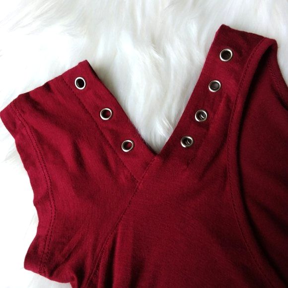 Occasion Maroon Cold Shoulder Rivet Detail Top S — image 7 of 8